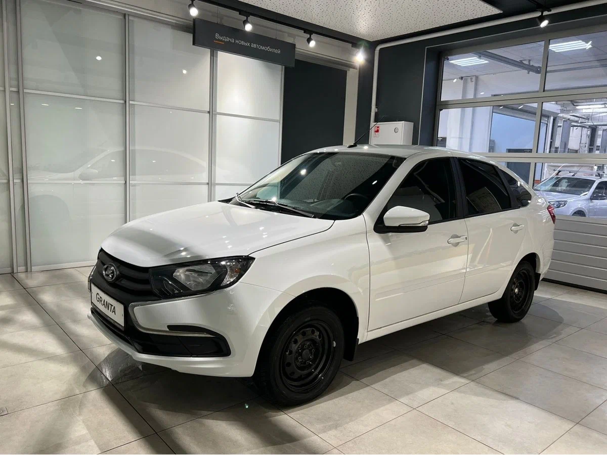 Lada Granta Лифтбек в Краснодар - фото №1